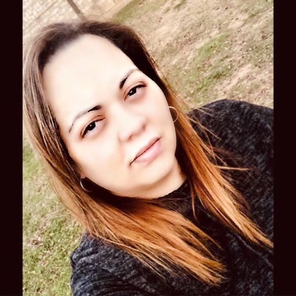 Meet your Posher, Emyle - Picture 1 of 1